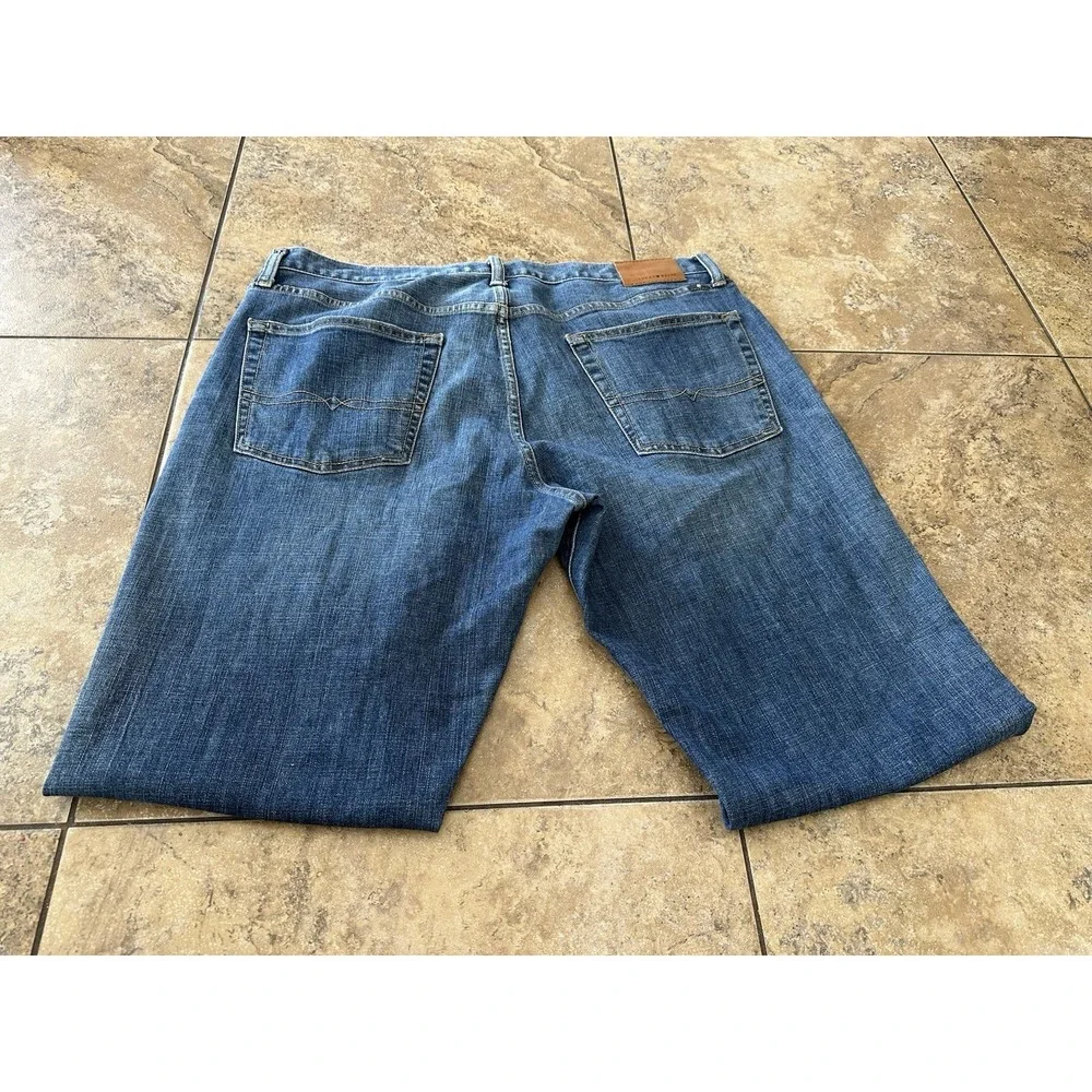LUCKY BRAND 221 Original Straight Jeans 38 x 32 Zip Fly Stretch Medium Wash Men